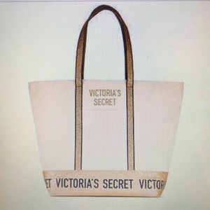 Victoria’s Secret 2018 Sparkle Carryall